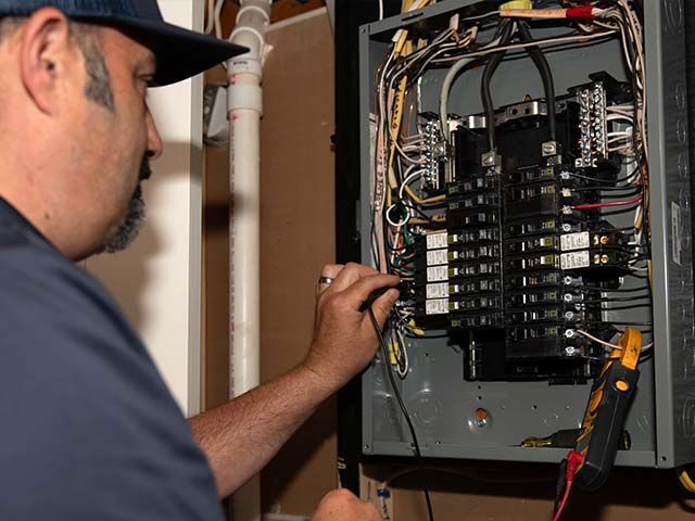 Electrical Panel & Circuit Breaker Specialists In Campton
